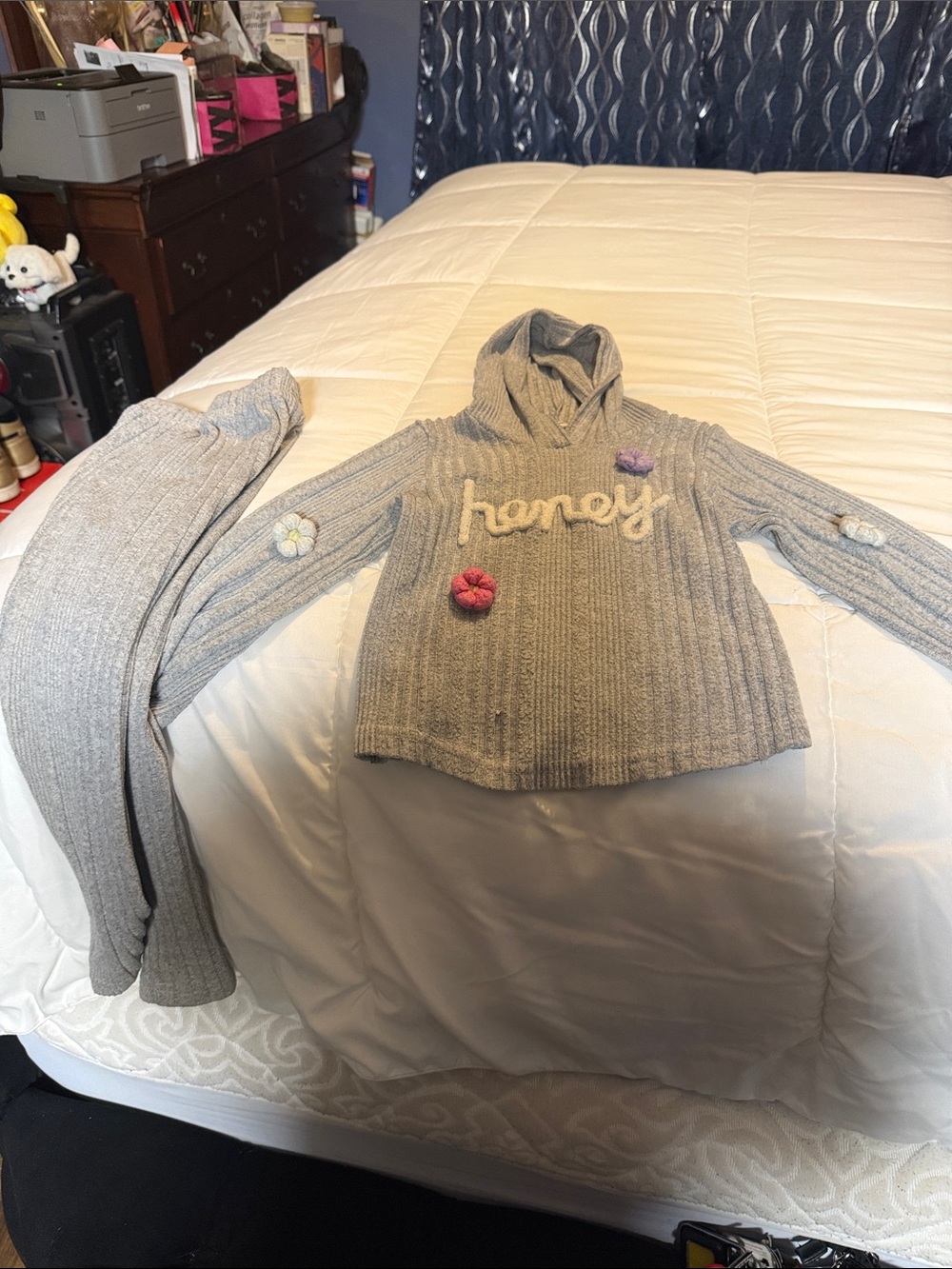 SHEIN Gray Knit Hoodie Sweater with Floral Appliqués